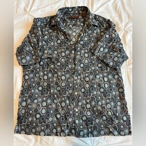 Tori Richard Black and Gray Hexagon Print Button-Down Shirt